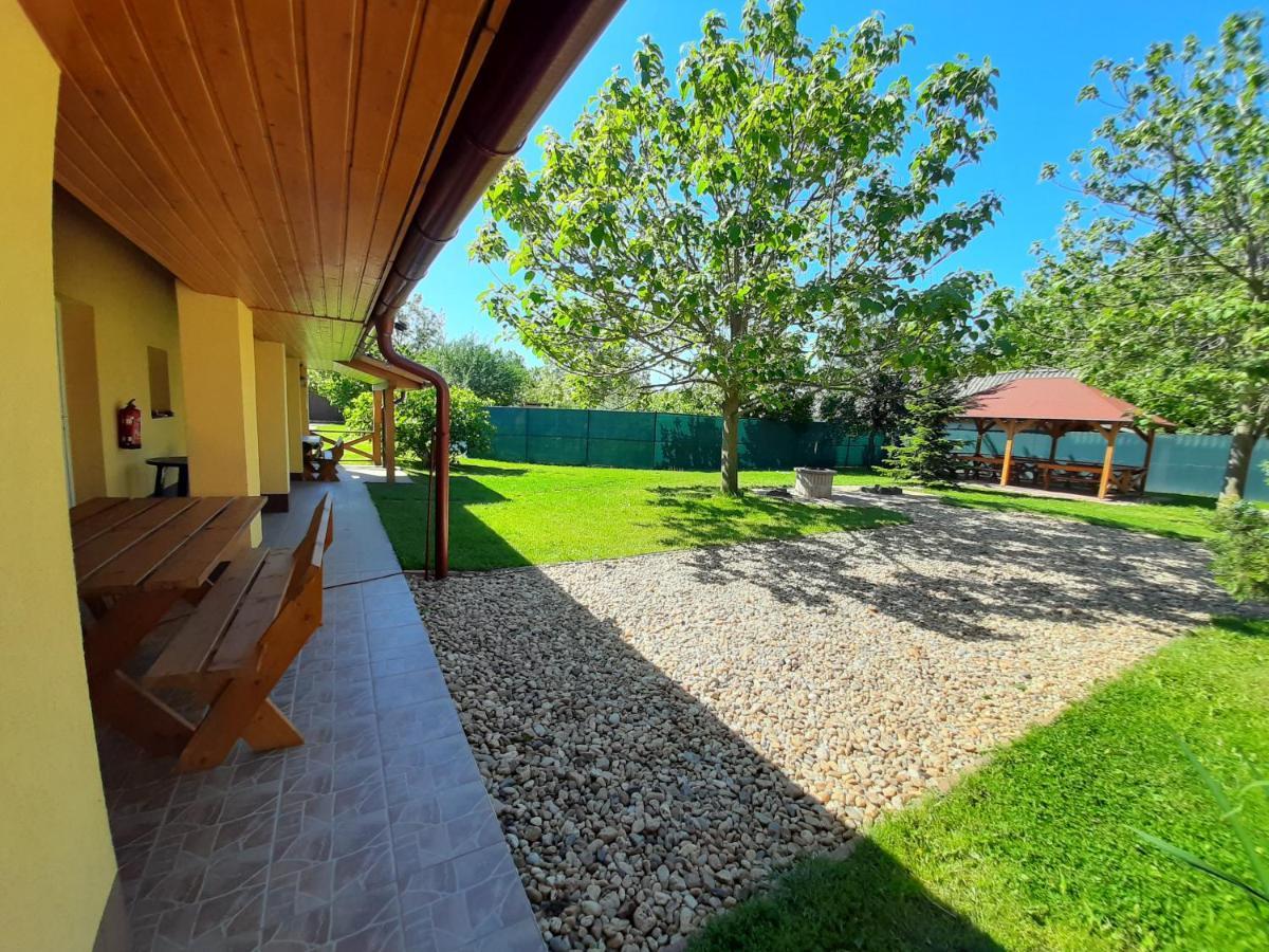 Potyka Apartman Tiszafüred Exterior foto