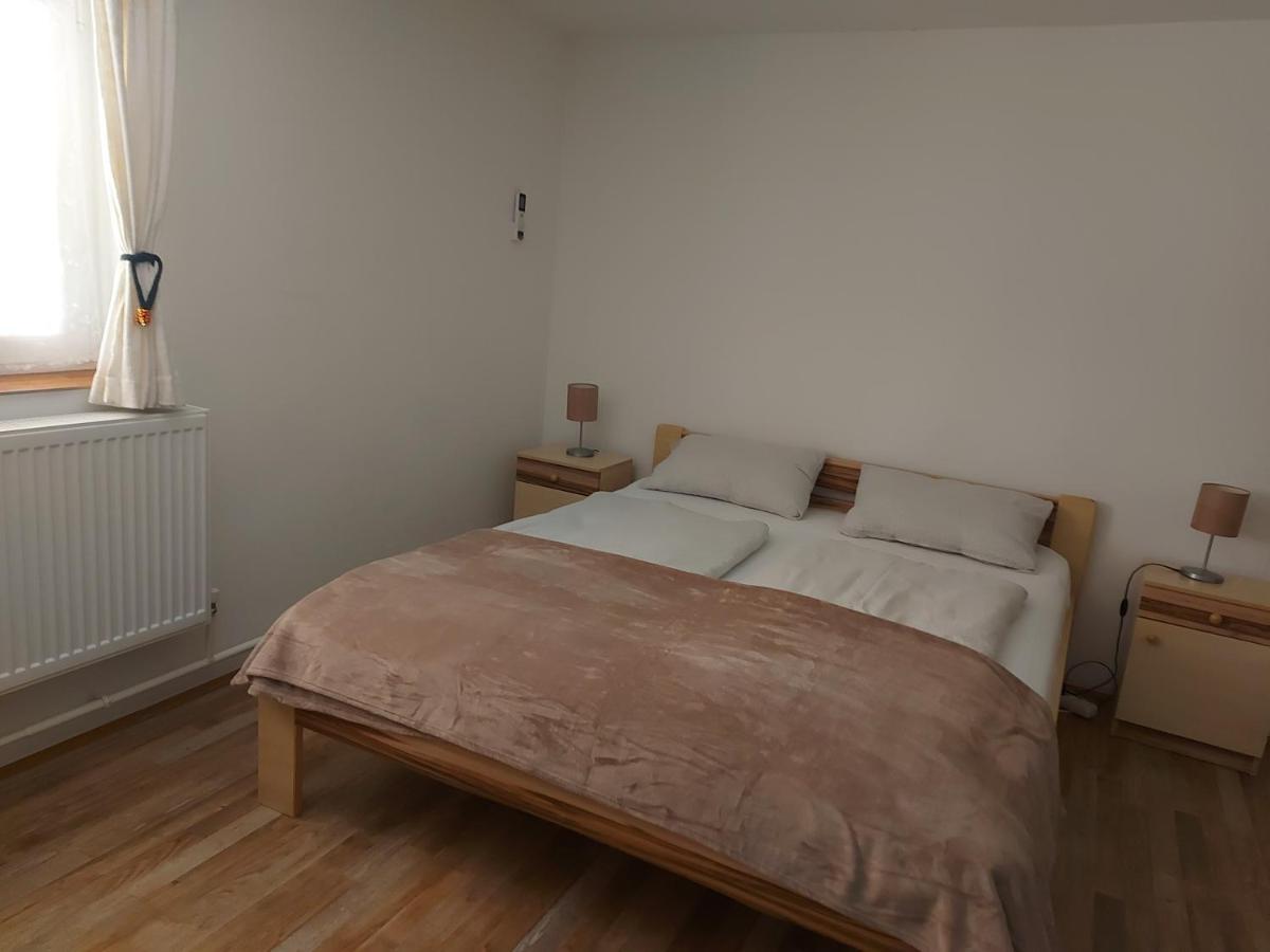 Potyka Apartman Tiszafüred Exterior foto