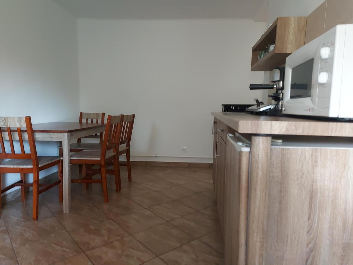 Potyka Apartman Tiszafüred Exterior foto