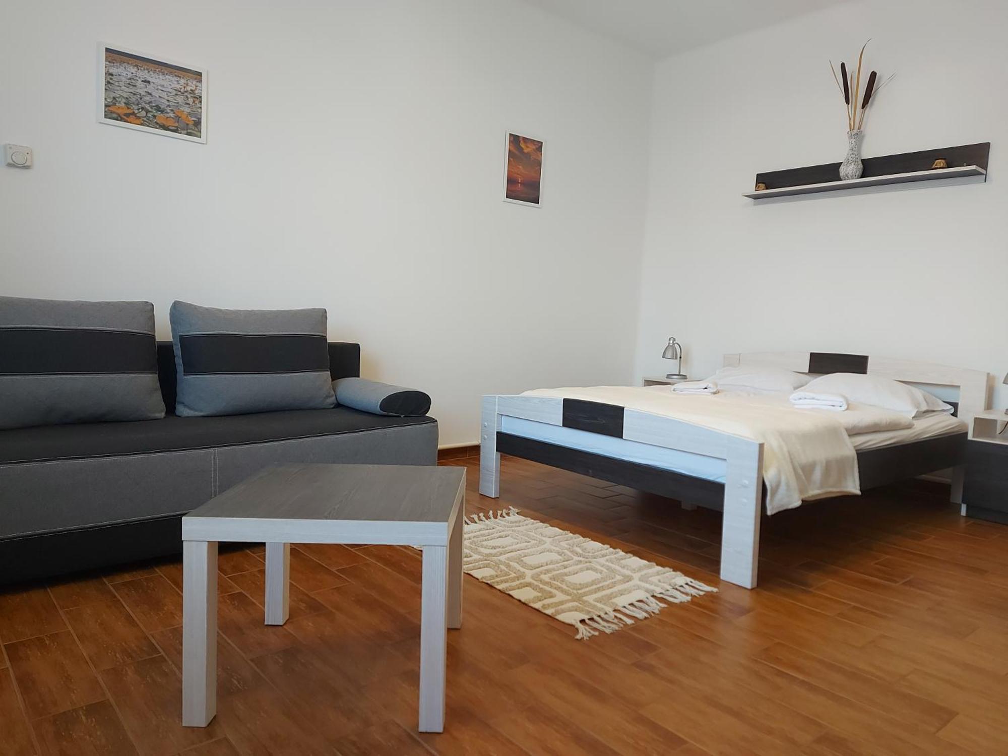 Potyka Apartman Tiszafüred Exterior foto