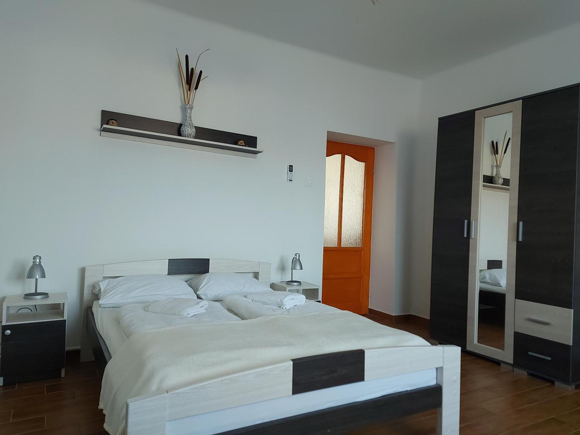 Potyka Apartman Tiszafüred Exterior foto